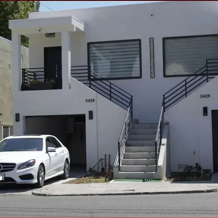 Dimond Abode Vacation Rental, Oakland California Dimond District